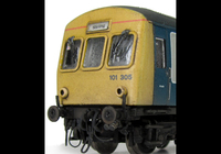 A picture of Class 101 with detailed buffer beam at both ends with passengers and driver fitted.