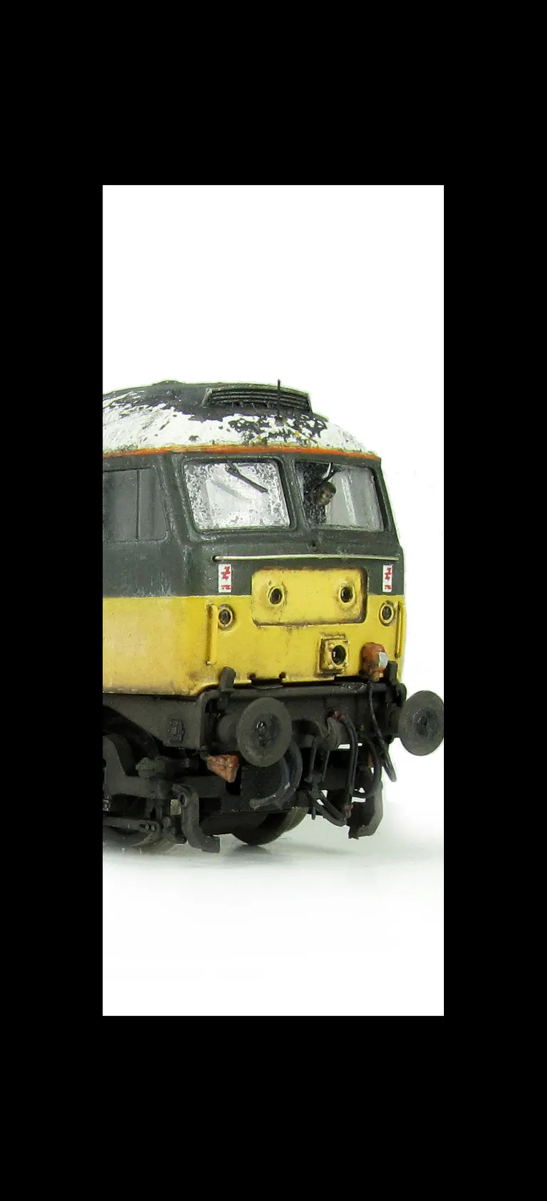 47525 showing a very shabby loco based on prototype photos from the early 90&#x27;s. Details include heavy fading and special effects of mottled peeling roof, detailed buffer beam at one end, moulded nose handrails replaced with wire including pommels, re