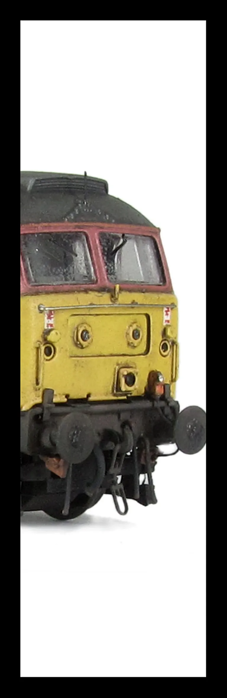 47972 Full respray into Technical Services livery. Details include finer ariels, body lowered, etched fan and grills, lamp marker pods on nose, etched nameplates, renumbered, detailed buffer beam at one end, semi detailed buffer at coupling end, moulded n