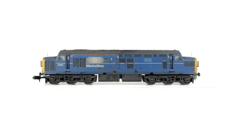 37055 full respray into Mainline Livery with faded paintwork and special effects where the nameplate was removed and paint flaking, double detailed buffer beam at one end, bogie modification to reduce gap between body and bogies, driver fitted, modified b