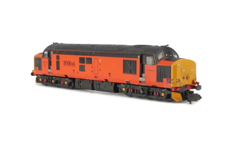 37405 With full respray to HNRC livery. Other details include: renumbered, nose stub, rectangular buffers, etched kick plates, nose catches, one bodyside window plated over on either side, snowploughs and bogie springs painted.