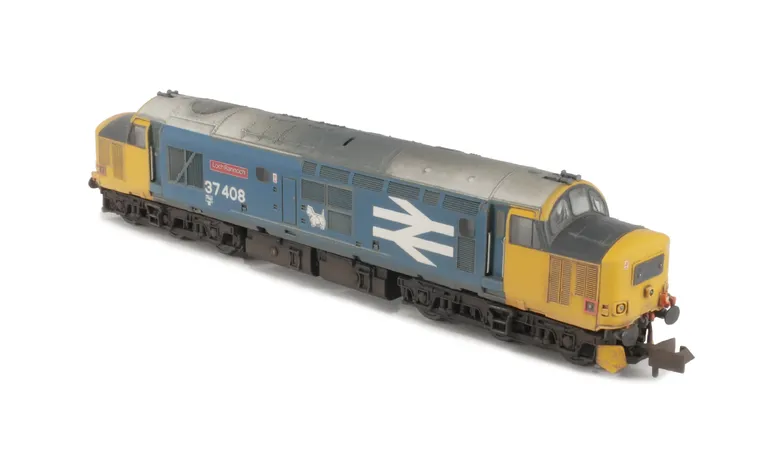 37408 with full respray into Large Logo livery. Other details include: bogie modification to reduce gap between body and bogies, aerial taken off, black headcode panels, snowploughs, moulded roof grill replaced with 3D etched fan and grill, speedo cable a
