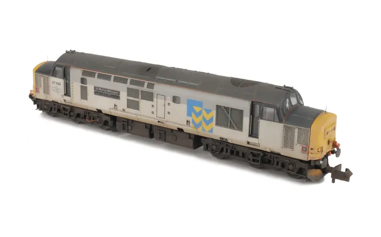 37423 Details include: relivery of sector to metals, finer aerials, bogie modification to reduce gap between body and bogies, snowploughs, moulded roof grill replaced with 3D etched fan and grill, speedo cable added, semi detailed buffer beam at both ends