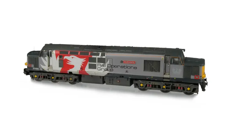 37608 with full respray into Europhoenix livery. Modifications include; body window plated over and nose end modified to smooth version with wipac lighting and cab headlight. Other Details include bogie modification to reduce gap between body and bogies, 