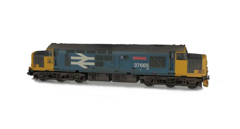 37665 Modifications include; renumbered, finer aerial, bogie modification to reduce gap between body and bogies, moulded roof grill replaced with 3D etched fan and grill, detailed buffer beam and semi detailed at coupling end, snowploughs and etched namep