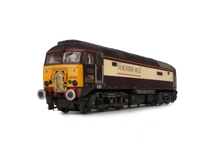 57312 with full respray into Northern Belle livery. Other details include: moulded roof grills replaced with etched fan and grills, driver, renumbered, moulded front handrails replaced with wire including pommels, painted pipes on bogies, delner couplings