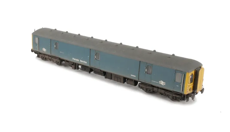 W55991Details include: driver, speedo cable and detailed buffer beam at both ends.