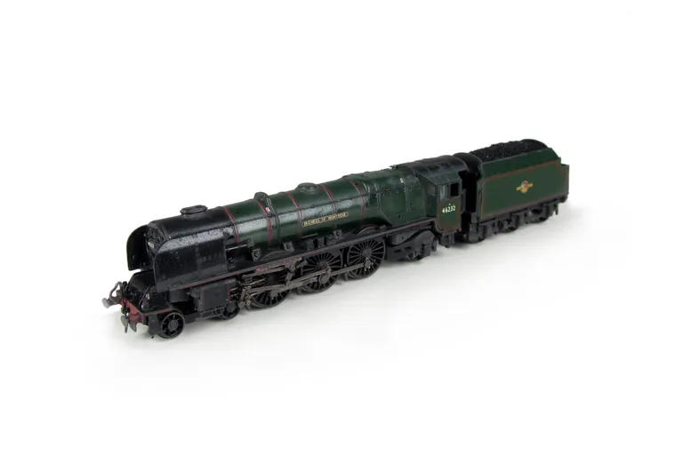 46232 Added details include: renumbered, etched nameplates, moulded coal replaced with real coal, loco crew added, etched depot plaques and work plates, bogies changed to longer version, detailed buffer beam at one end and painted cab interior.