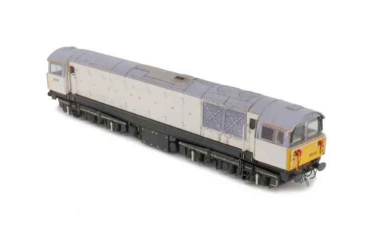 58033 Full respray. Details include; detailed buffer beam at one end and semi detailed at coupling end, renumbered, finer nose end handrails with pommels, bogie frame pipes etc painted, finer nose end MU sockets and driver fitted