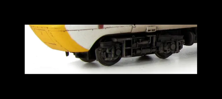 43127/128 renumbered with added ariel and brake discs.