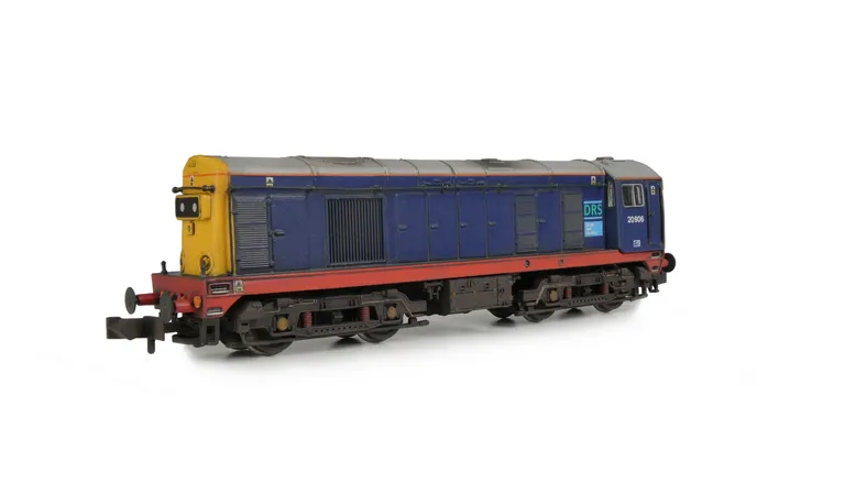 20906 Conversion and respray to DRS 20/9. Other details include: roof grills replaced with much finer etched fan and grill, aerial pods, bogie modification to reduce the gap between body and bogies, extra panels added to cab end, renumbered, horn grill co