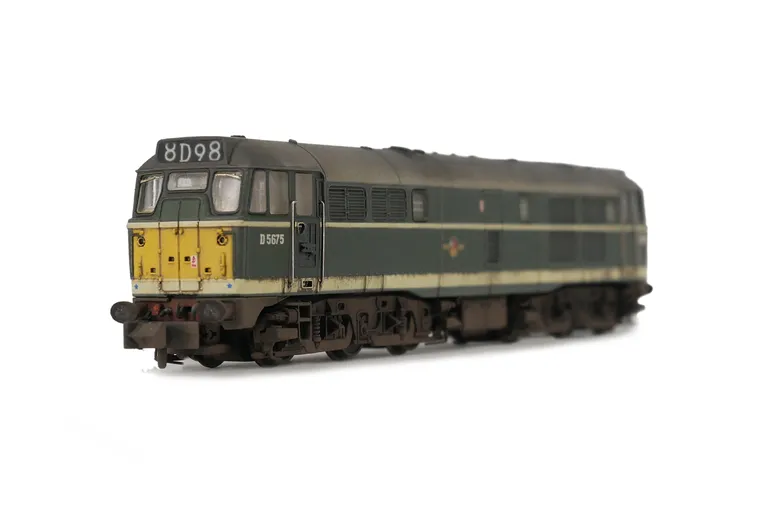 D5675 Added details include: door recess including token catcher, semi detailed at both ends, renumbered, headcodes changed, etched work plates and roof grills replaced with 3D etched fan and grill.