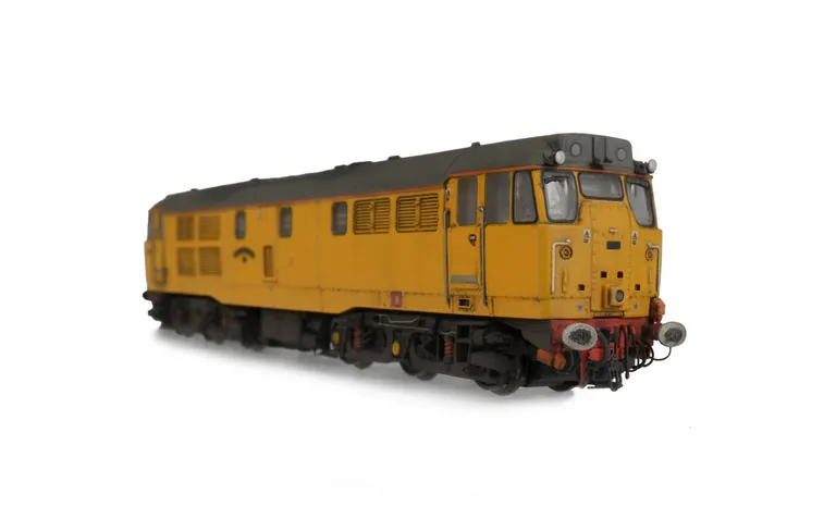 31602 Added details include: front headlights/brackets and camera aperture, etched nameplates, bogie springs, cables and wheel bearings  painted, detailed buffer beam and semi detailed at coupling end, driver and moulded roof grills replaced with 3D etche