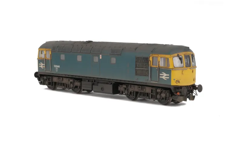 33030 renumbered with added details of: footsteps above buffers, snowploughs, change of headcodes, detailed buffer beam and driver fitted.