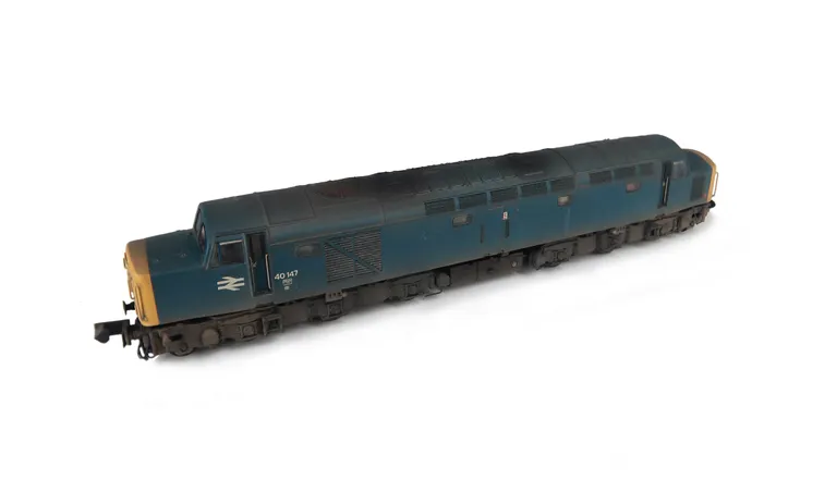 40147 Details include: renumbered, driver, semi detailed buffer beam at both ends, moulded roof grill replaced with 3D etched fan and grill and etched work plates.
