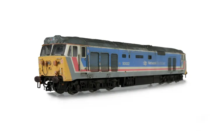 50032 With livery modifications of thicker white cantrail stripe, black front window surrounds and white extension to cab windows. Added details include: very faded and dilapidated condition, renumbered, etched nameplates, painted cab interior, speedo cab