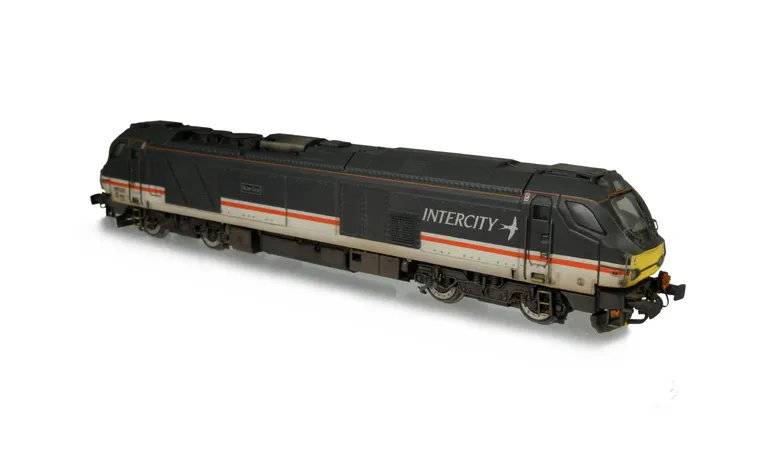 68035 with full respray into fantasy Inter City livery. Other details include: renumbered, detailed buffer beam. moulded roof grills replaced with 3D etched fan and grill, plastic handrails replaced with metal versions, driver and etched nameplates.