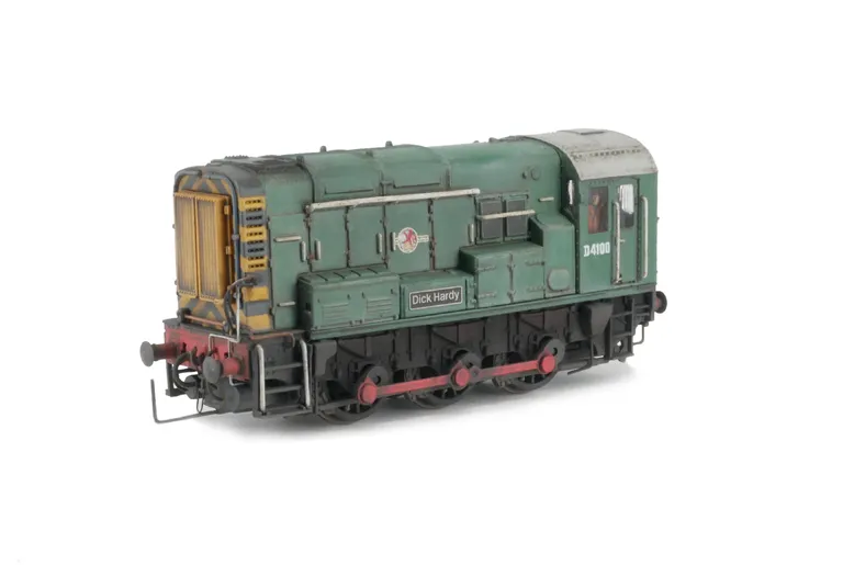 D4100  Full respray into faded green livery. Details added include: renumbered, etched nameplates, driver, modified piping on cab and nose ends, extra pipes added to both ends, rods repainted and detailed buffer beam at both ends with wire couplers added.