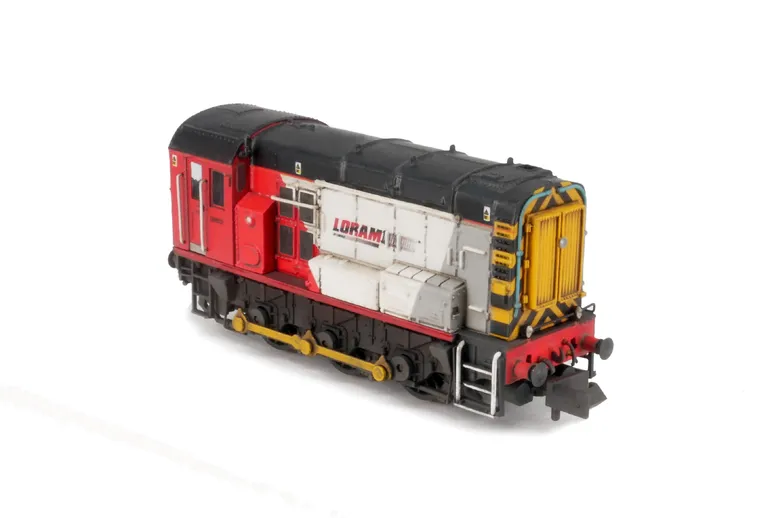 08632 Full respray into Loram livery. Details added include: renumbered, etched kick plates, door recess, headlight, driver, modified piping on cab and nose ends, detailed buffer beam and semi detailed at coupling end.
